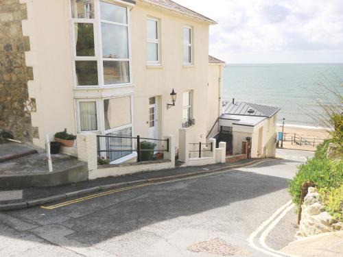 Ventnor Apartment | Seaside