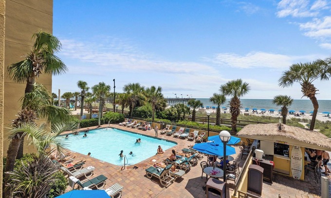 Downtown Myrtle Beach Condo | Seaside Sanctuary Oceanfront King Suite