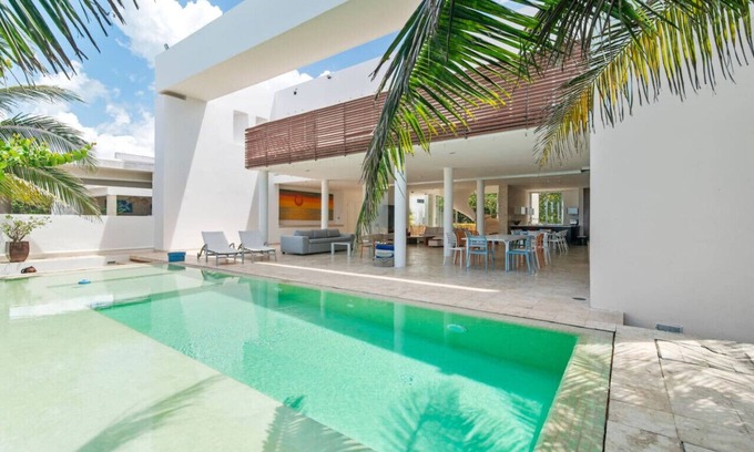 Chicxulub Puerto Apartment | Seaside Villa - Padel & Glamping by LAHOS