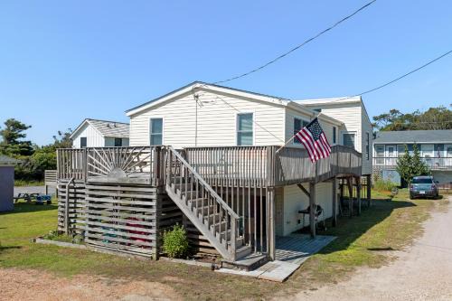 South Nags Head House | Seasons in the Sun