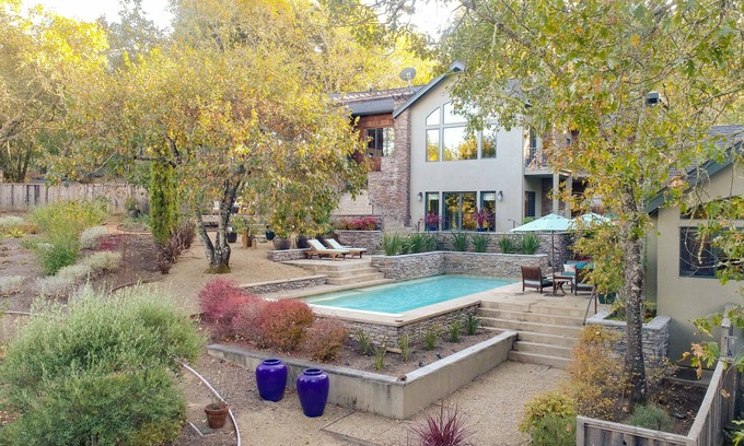 Sebastopol House | Sebastopol Luxury Home With Views, Pool & Hot tub