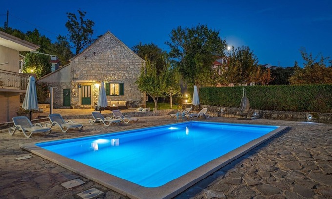 Lovrec Villa | secluded 4-bedroom villa with 45sqm heated pool
