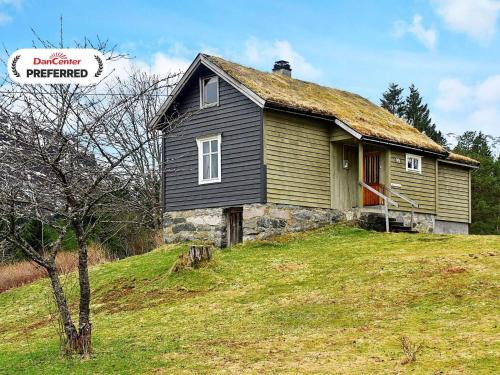 Forde House | Secluded Mountain Retreat-By Traum