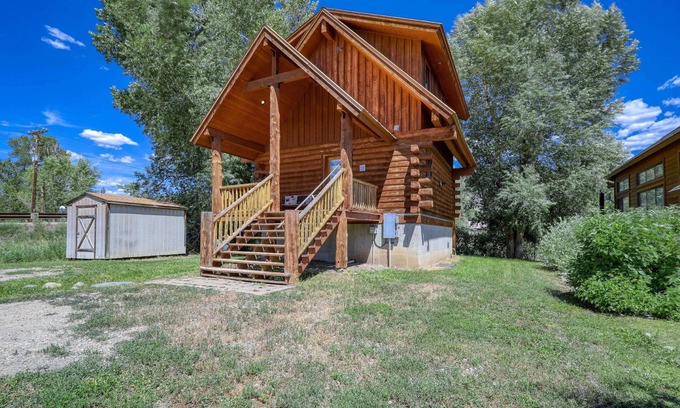Pagosa Springs Cabin | See Fall's Changing Colors! Riverfront Cozy Cabin, Gas Fireplace, Pet-Friendly, Close to Downtown!