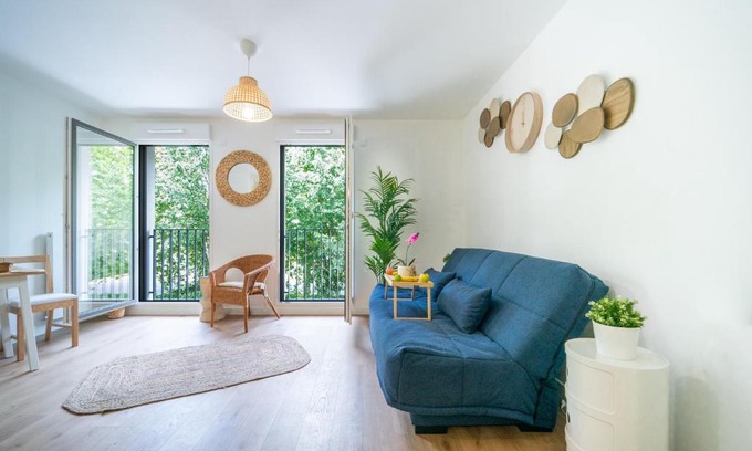 Rueil-Malmaison Apartment | Sensations - Studio dans le quartier daffaires