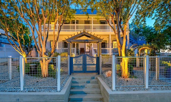 Marble Falls House | Sept Special Pricing! Travis Suite In Downtown