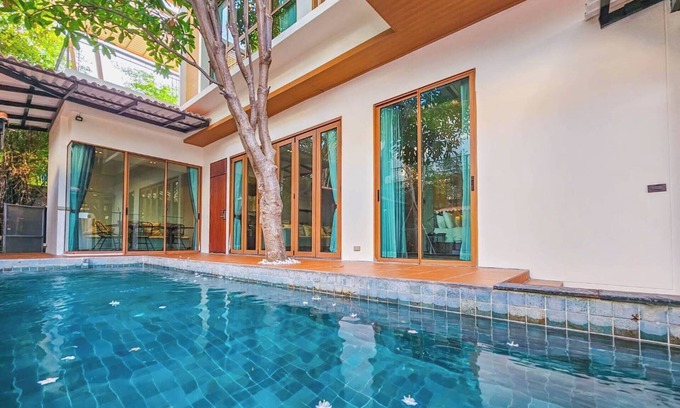 Hua Hin Villa | Serava Pet-Friendly Pool Villa Huahin