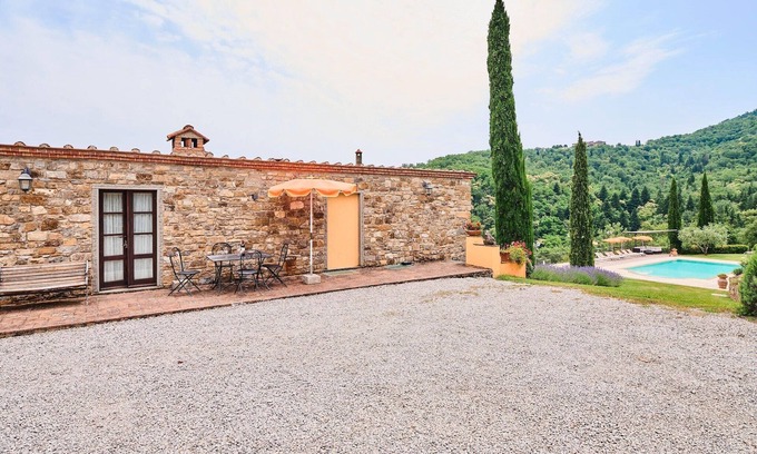 Neri Apartment | Serene Chianti Retreat