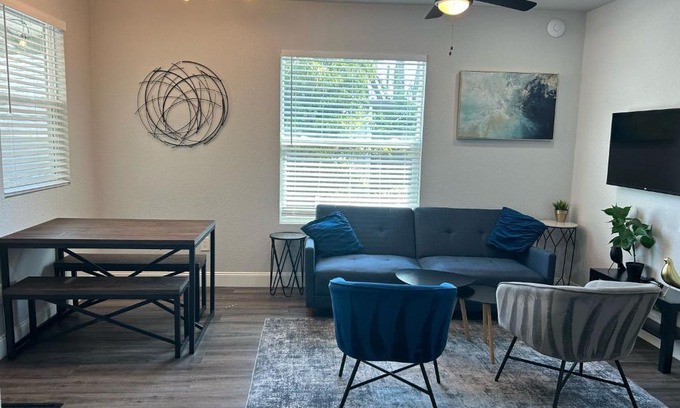Tampa Heights Apartment | Serenity Bungalow Near Armature Works & Riverwalk