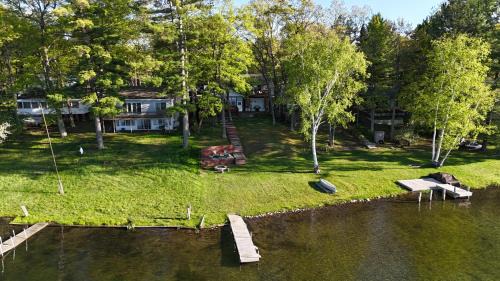 National City House | Seven Oaks At Bass Lake - Lakefront Getaway!
