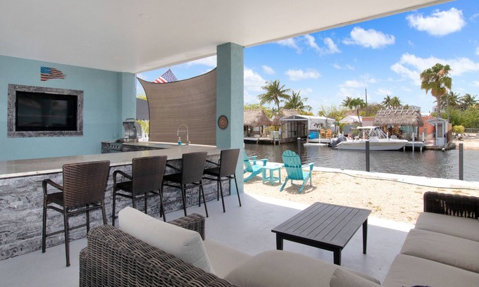 Sexton Cove Estates House | Sexton Coves Sunset Serenade! Waterfront Paradise!