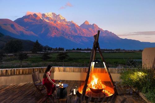 Gucheng District Hotel | ShanJuanYun Panoramic Sunlit Yulong Snow Mountain Hotel