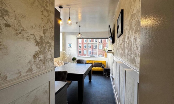 Sheffield Apartment | Sheffield Serenity Retreat - Cozy 3-bed House