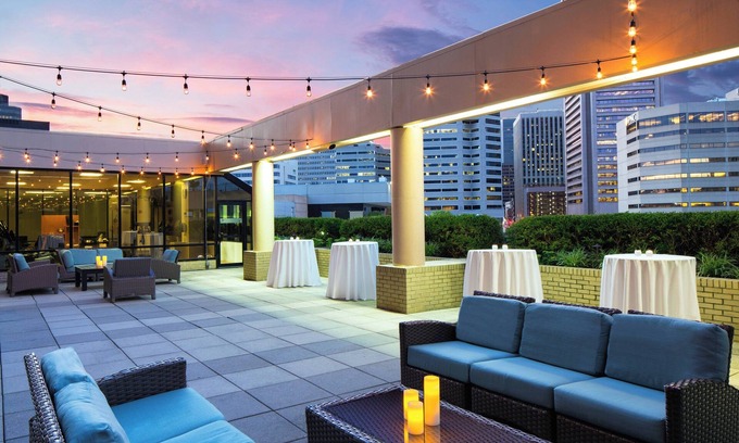Downtown West Hotel | Sheraton Inner Harbor Hotel