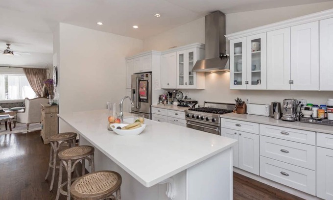 Southampton House | Shingled 1 Level Beauty Steps to Southampton Village Has it All!