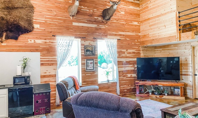 Payne County House | Shop house 10 minutes to Stillwater