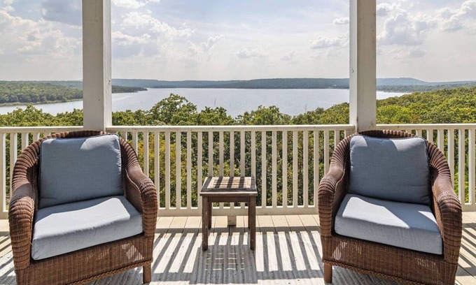 Eufaula House | Shore Enough | Carlton Landing Lakeview, Up to 18