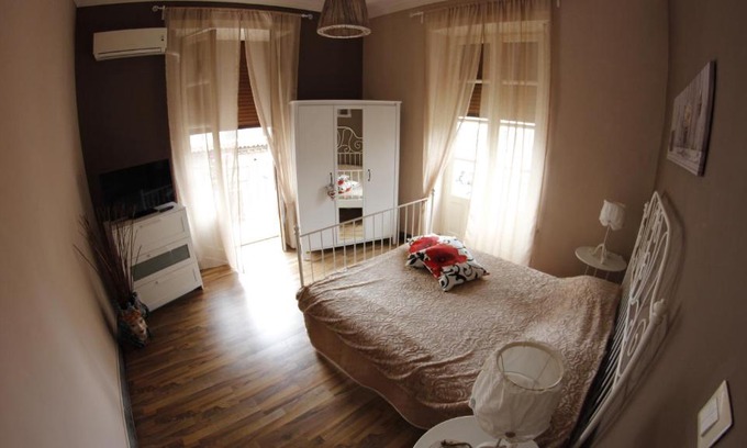 Old Town Apartment | Sicily Home Center