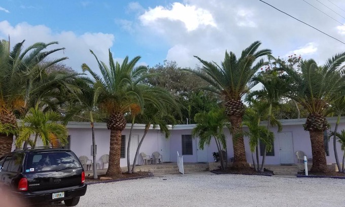 Marathon Hotel | Siesta Motel