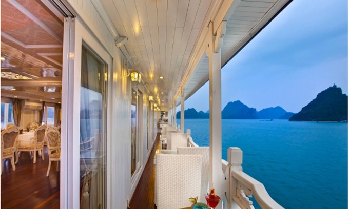 Bai Chay Boat Rental | Signature Halong Cruise