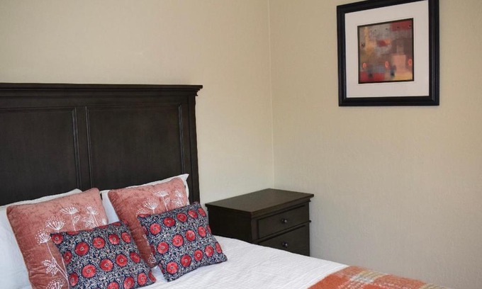 Midtown House | Silicon Valley Palo Alto Stanford Prime Location