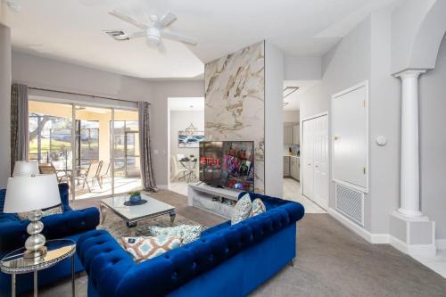 Haines City House | Silver Lining - Luxury for 10