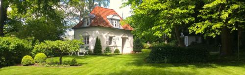 Eckernfoerde House | Simon