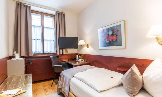 Altstadt House | Single room classic, non refundable rate - Altstadthotel Wolf