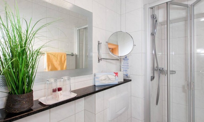 Bernkastel House | Single room Deluxe - Moselhotel Weiskopf