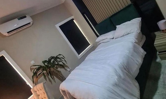 Ajah Apartment | Single room Ikota Villa