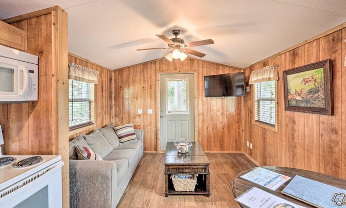 Steinhatchee House | Single-Story Home Unit 2 with Community Dock!