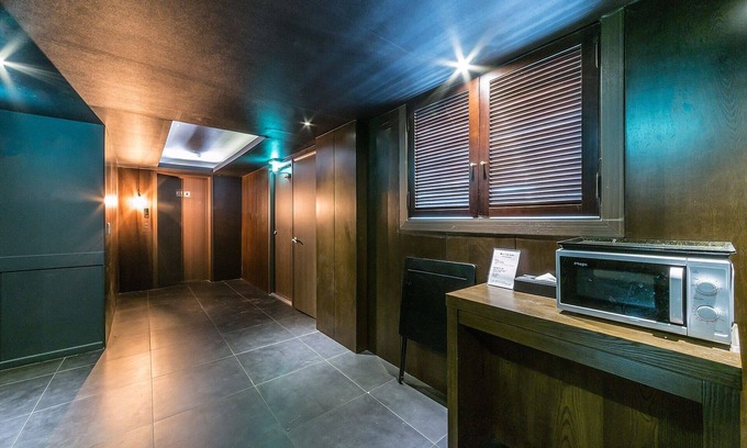 Jamwon-dong Hotel | Sinsa Latree