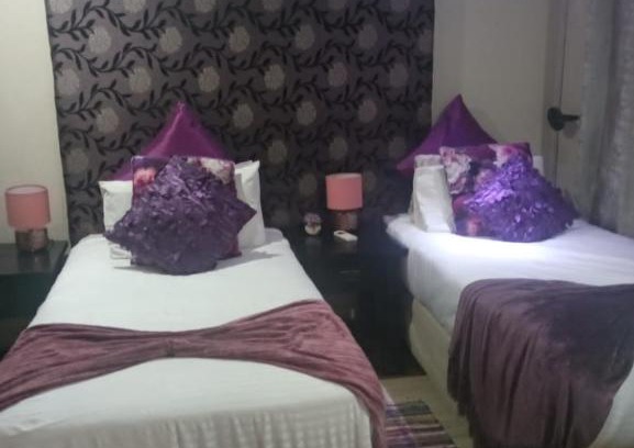 Newcastle House | SINTOKHA GUEST HOUSE