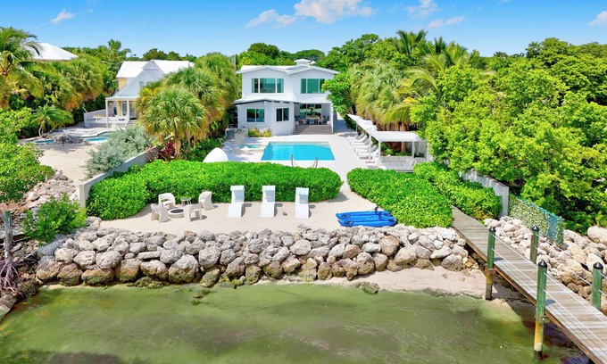Summerland Key House | Sirena Key | Luxury Oceanfront Estate, Pool, Guest Cottage, Dock, 30min to Key West