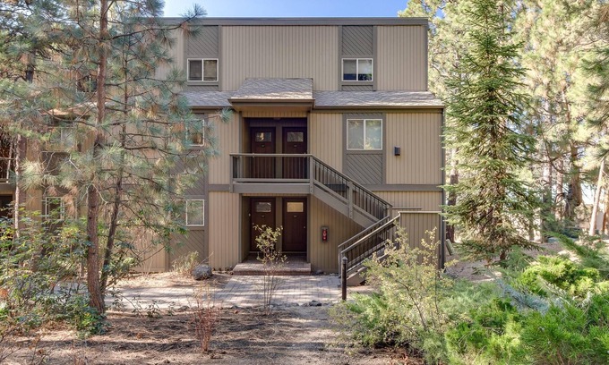 Century West Condo | Ski House 227