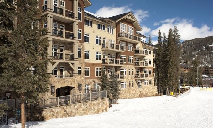 River Run Condo | Ski in & ski out 3BR Lone Eagle w/- stunning views & great amenities!