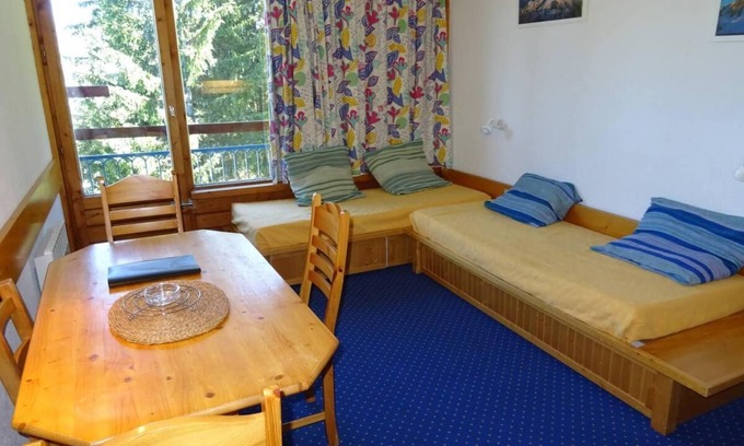 Arc-1800 Apartment | Ski-in/ski-out & foot of the slopes, 16th floor, view valley, tv, 29m², Les Arcs