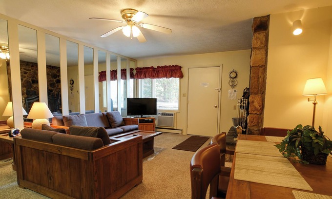 Mount Jackson Condo | Ski/MTB/Golf Condo (#118) - Slope side | Mountain & golf course views | Walk-in access!