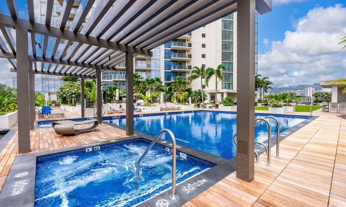 Ala Moana Condo | Sky Ala Moana 4005: 1 BR, 1 BA Condominium in Honolulu, Sleeps 2