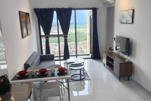 Bukit Indah Apartment | Sky Trees High Floor 2 Guests Living Room Balcony Nflix Disney Plus B22A