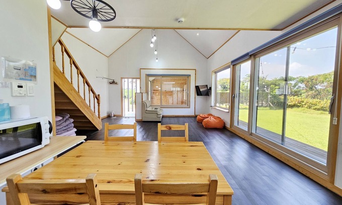 Hallim House | Sleeping Bike