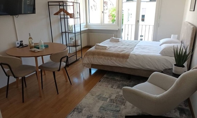 District 6 Apartment | Smart studio in the city center (Crown 46)