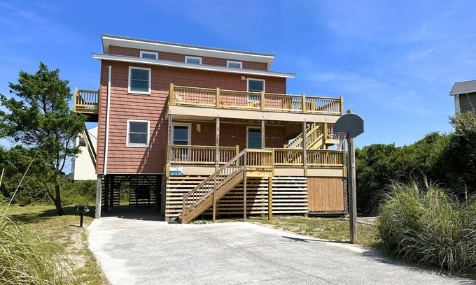 South Nags Head House | SN9911- 4 BR OS cottage in SNH, convenient beach access, ocean/sunset views.