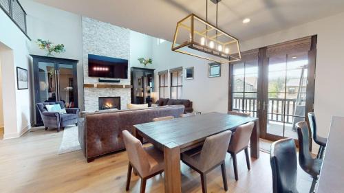 Mammoth Lakes House | Snowcreek Resort Vacation Rentals 1431 Boulder Creek Road