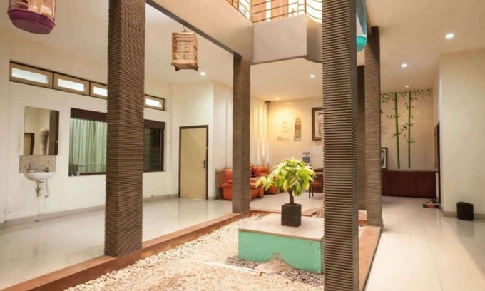 Surabaya House | Soerabaja Place Guest House