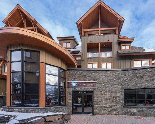 Canmore Apartment | Solara Resort - Quiet & Mountain View Corner Suite