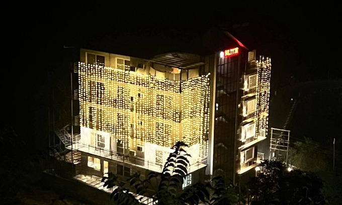 Sidhpur Hotel | SOLITUDE