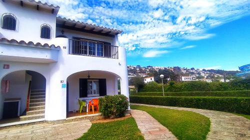 Son Bou Apartment | Son Bou Bonito y renovado Apartamento