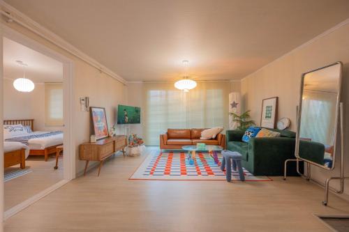 Gunja-dong Apartment | Sosom