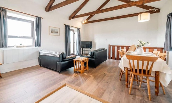 Widemouth Bay House | Spacious 2 Bedroom Coastal Cottage nr Bude
